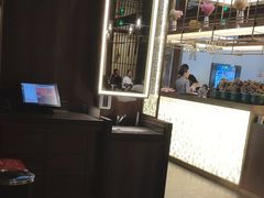 -捞王锅物料理(上海世茂广场店)