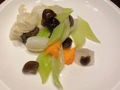 西芹百合-皇冠假日酒店-御皇轩中餐厅