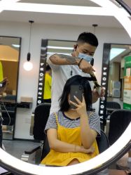 -诗悦发型烫染SALON