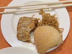 -亚龙湾希尔顿自助餐厅·海鲜·烧烤·沙滩BBQ·现场乐队