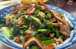 Stir-Fried Garlic with Greens