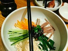 -云海肴·汽锅鸡·云南菜(天山百盛优客店)