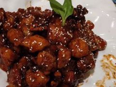 黑蒜子牛肉粒-宝轩渔府·老字号海鲜·正宗津菜(水上店)