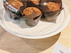 -VERIE BAKEHOUSE