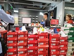 -PUMA品牌自营折扣店(百联奥特莱斯店)