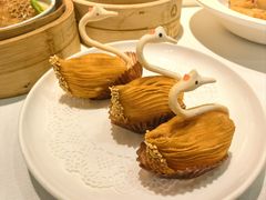 天鹅榴莲酥-潮粤轩粤菜海鲜(颐中皇冠店)