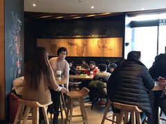 -星巴克臻选(莘庄仲盛店)