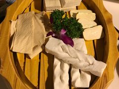 -滇釜火锅·能喝汤的火锅(车公庄店)