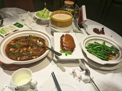 -贝勒爷·酥不腻烤鸭
