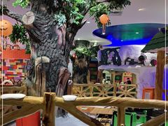 -反斗乐园π·电玩·高空拓展·蹦床(龙华天虹店)
