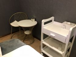 -香港倾城国际·美容美体中心