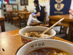 -矮子粉店1985·长沙米粉(湘春路店)