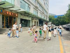 -红黄蓝成长中心(海淀上地店)