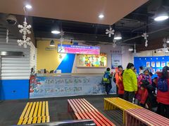 -乔波室内滑雪场