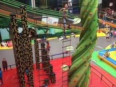 -蒙特利亲子乐园