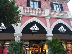 -佛罗伦萨小镇广佛名品奥特莱斯(疏港路店)