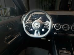 -天津波士信达奔驰4S店(卫津南路店)