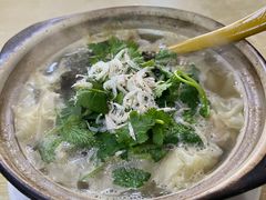 -小许三鲜砂锅馄饨店(家多乐烟酒店)