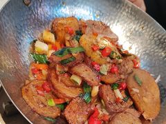 -阿瓦山寨·湘菜现炒·剁椒鱼头王(咸阳总店)