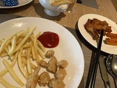 -齐河孔雀王温泉酒店·金孔雀自助百汇