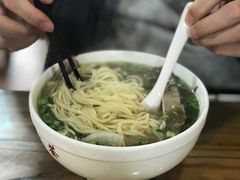 -陇上全荟兰州传统牛肉面(延吉路店)