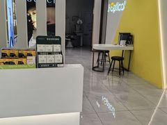 -J-Optical佳视明眼镜·蔡司视觉(青岛金茂览秀城店)