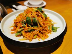 -隔壁老王·家常云南菜(花巷店)