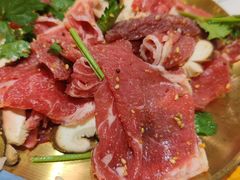 齐市香菇拌牛肉-正宗齐齐哈尔烤肉·齐牛哥鲜切炭火烤肉(杭州总店)