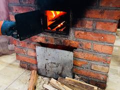 -粘豆包柴火铁锅炖