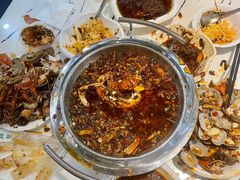 -凤凰路何眼镜香辣蟹(花果园店)