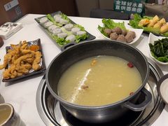 -汤宴·参须肚包鸡(南京路店)