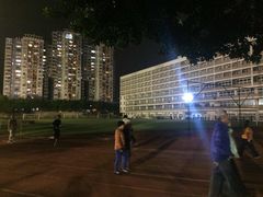 燕子岗体育场-燕子岗体育场