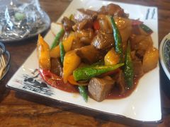 土豆烧牛腩-沣峪鱼庄