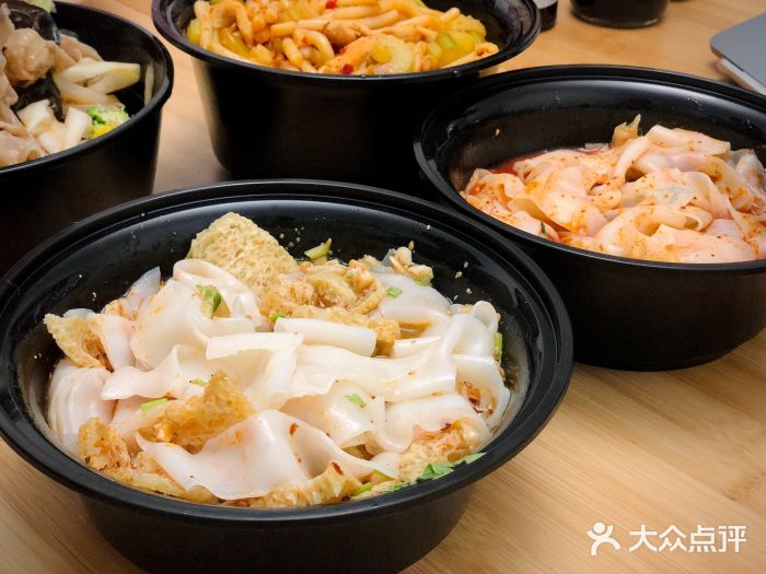 董小西的凉皮和椒麻鸡(三元桥店)乌鲁木齐风味凉皮图片