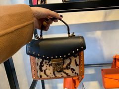 -MCM(比斯特上海购物村店)