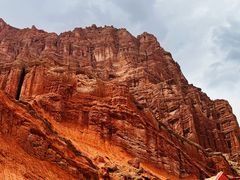 -天山神秘大峡谷