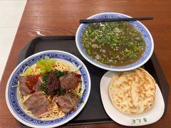 -泉儿头杂碎(杂碎师大店)