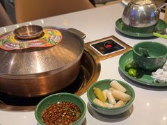 -润园四季椰子鸡火锅(卓越INTOWN店)