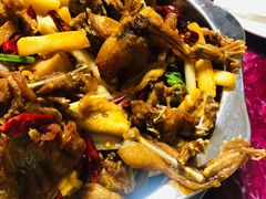 干锅牛蛙-馋嘴蛙火锅