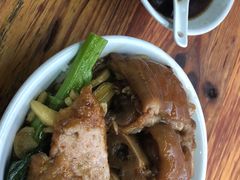 四点金饭-林尧隆江猪脚饭店(东门店)