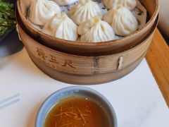 -馋三尺蟹粉小笼(人民广场店)