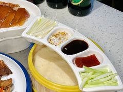 -三人行骨头王火锅(长寿店)