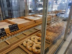 -焙丽拾光(麦凯乐直营店)