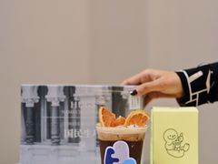 -HUGS coffee(东区店)
