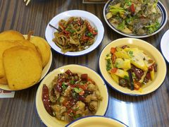-三镇卤货二公司(汉街店)
