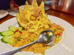 特色菠萝海鲜炒饭-明泰谷泰国餐厅(正大广场店)