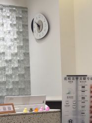 -花岐款式专研健康美甲沙龙