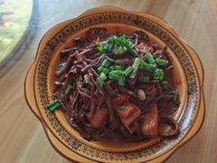 笋干烧肉-老虎土菜馆·农家土菜