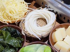 -黔有有贵州酸汤夺夺粉火锅(五味十字店)