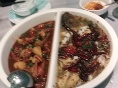-姚姚酸菜鱼·金戈戈香港豉油鸡(喜荟城联名店)
